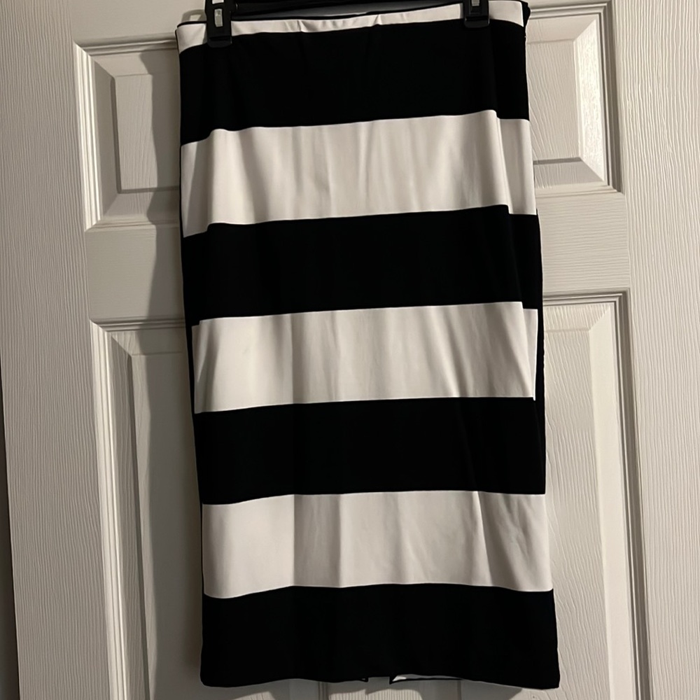 WHBM Size 6 pencil skirt